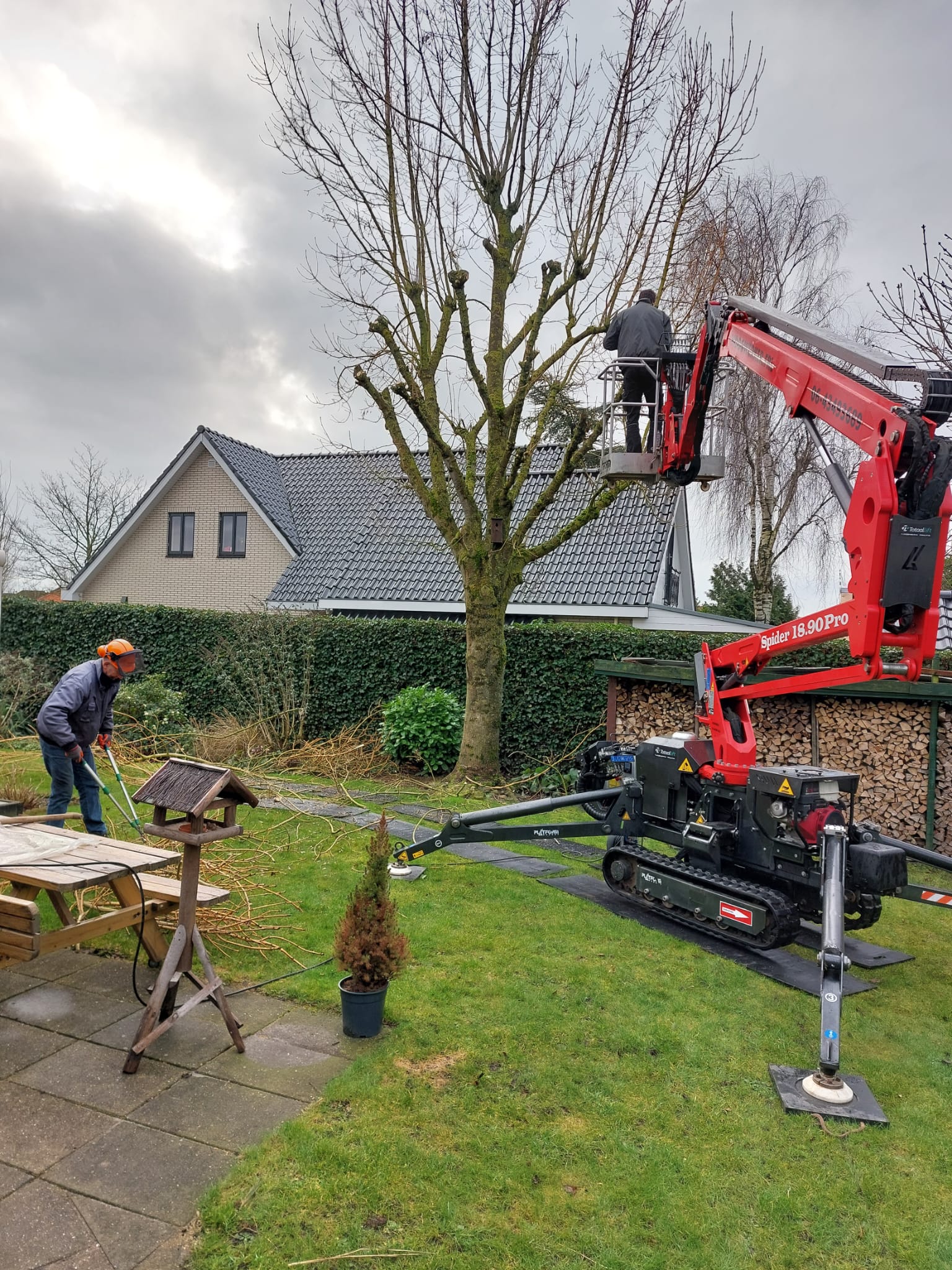 Spider 18.90 spinhoogwerker in bedrijf